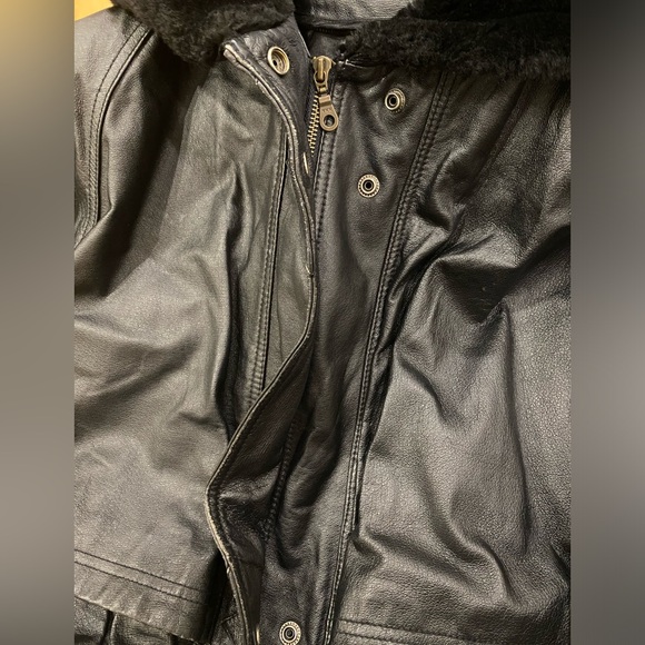 Wilsons 100% Leather Jacket - Picture 5 of 10